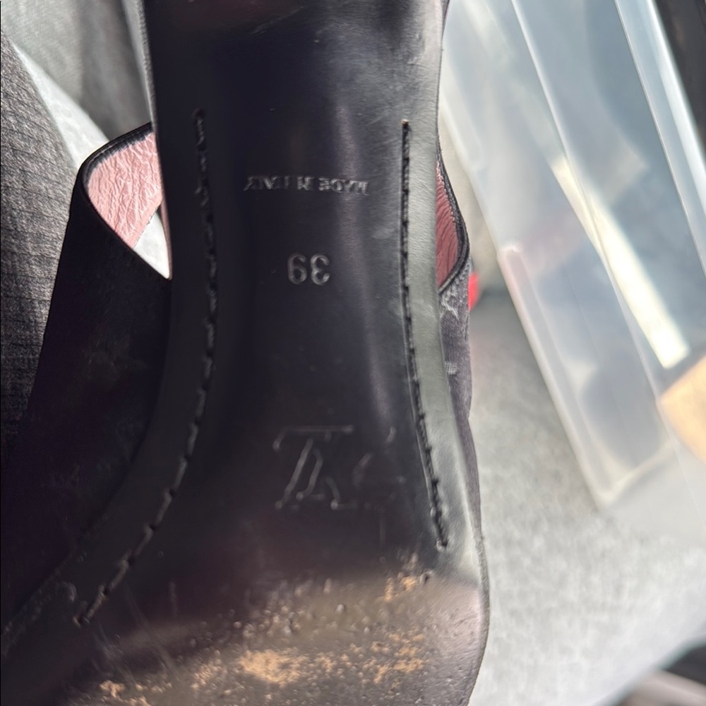 Louis Vuitton Black Women's Slingback Shoes - Picture 4 of 4